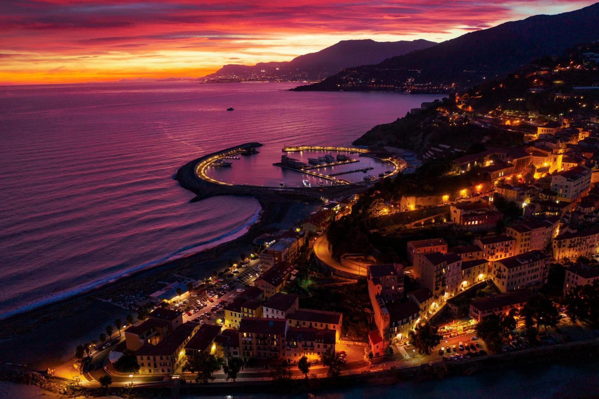 Appartamento Carrerapiana Pigna Exteriér fotografie